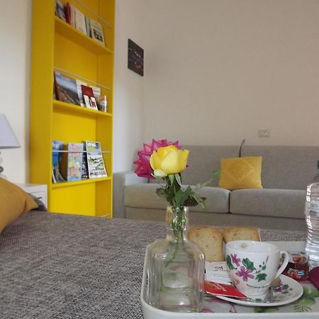 Flamingo Guest House- Rooms Ольбия Экстерьер фото