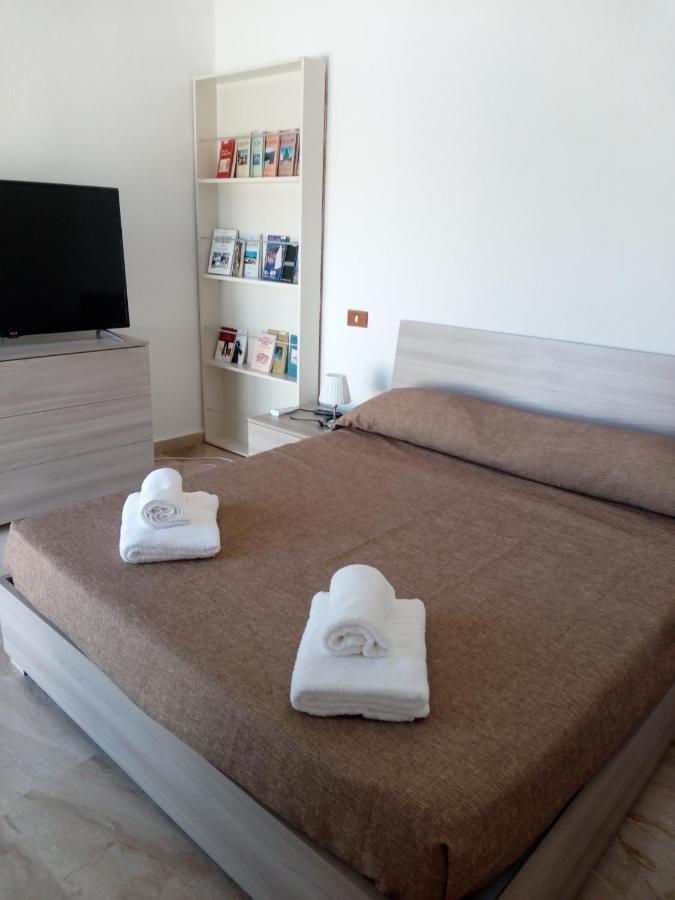 Flamingo Guest House- Rooms Ольбия Экстерьер фото